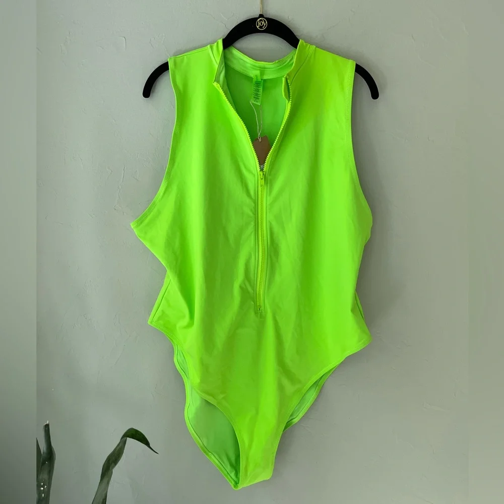 💚SKIMS SIGNATURE SWIM ZIP FRONT SLEEVELESS SWIMSUIT NEON GREEN 4X